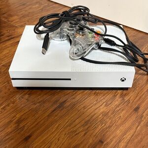 Xbox one Console with Controller